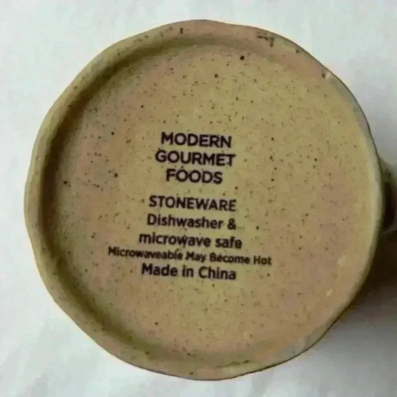 2 Modern Gourmet Foods Stoneware Coffee Cups 10 Oz - Picture 3 of 5